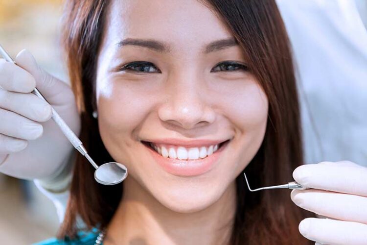teeth cleaning representation smile